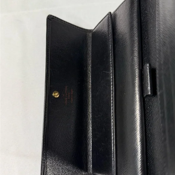 Louis Vuitton Black Epi Long Wallet with Gold Hardware & Box - Picture 6 of 12